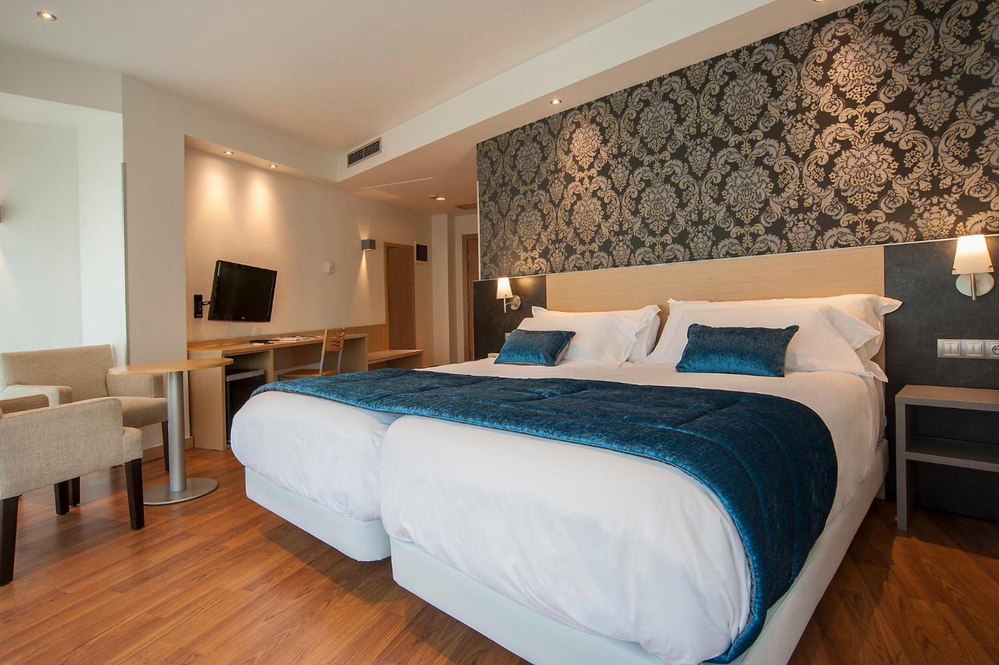 Triple Room,1657136427:JPEG